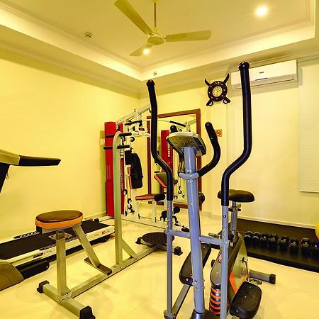 Hotel Floral Park Коттаям Экстерьер фото